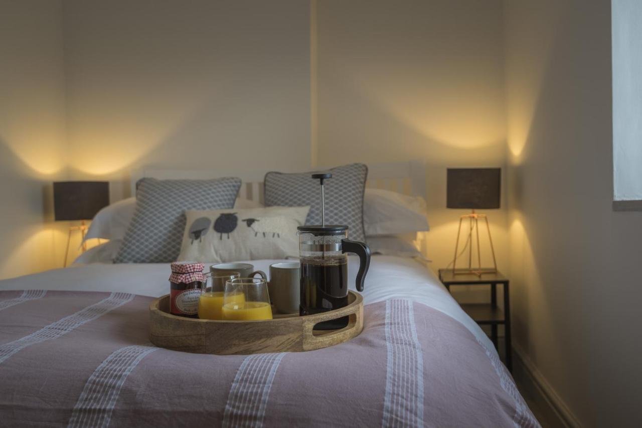 Ffestiniog Finest Retreats - Tegannedd - Luxury Grade II Listed Cottage With Hot Tub מראה חיצוני תמונה